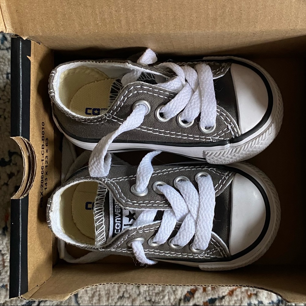 Baby Converse Lo Sneaker chuck taylor NIB
